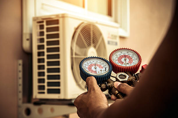Professional Ac Installation technician working in Pittsford, NY
